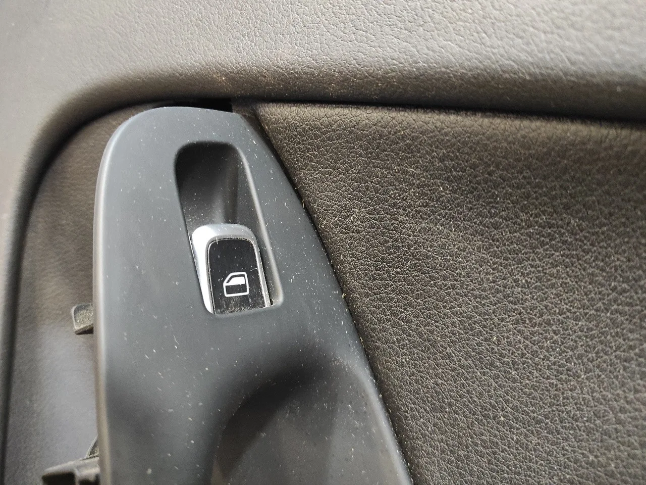 Guarnecido Puerta Trasera Derecha para Audi A4 Avant (8K5) (2008)