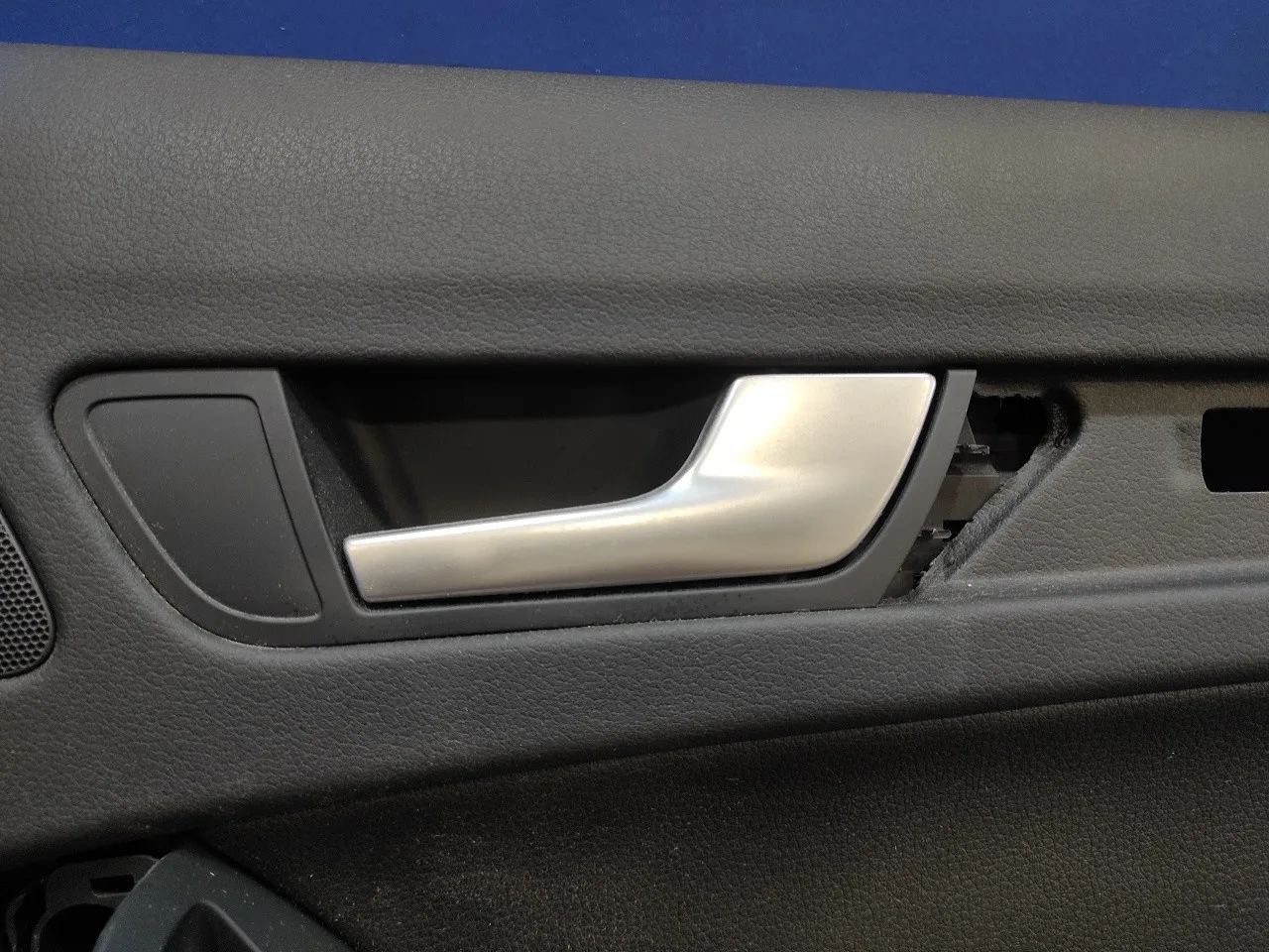 Guarnecido Puerta Trasera Derecha para Audi A4 Avant (8K5) (2008)