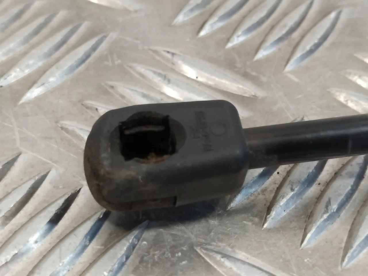 Amortiguadores Maletero / Porton para Audi A4 Avant (8K5) (2008)