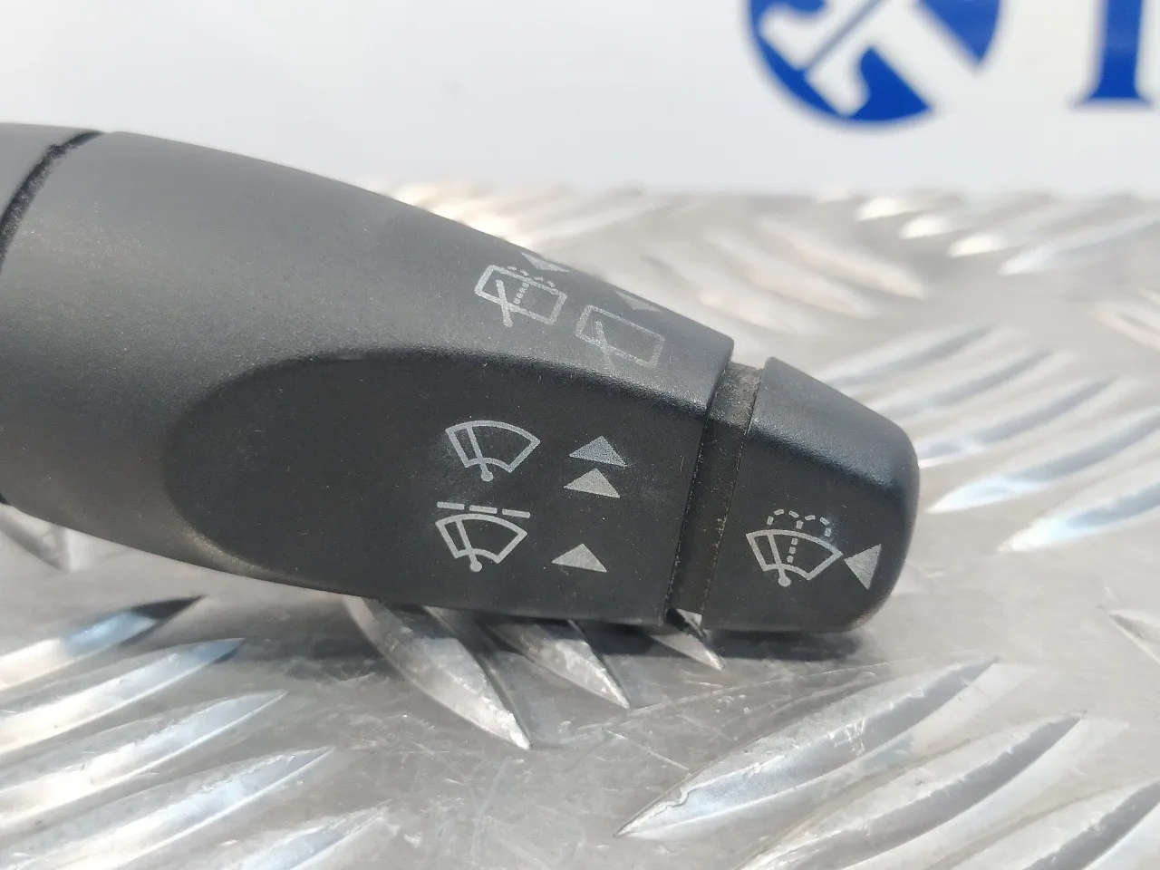 Mando Limpia para Ford Focus Berlina (Cak)