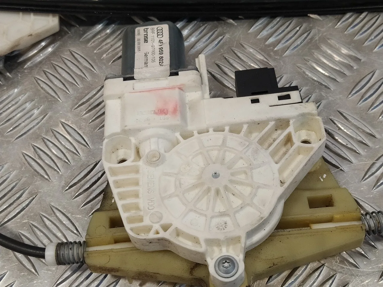 Elevalunas Trasero Derecho para Audi A6 Berlina (4F2)