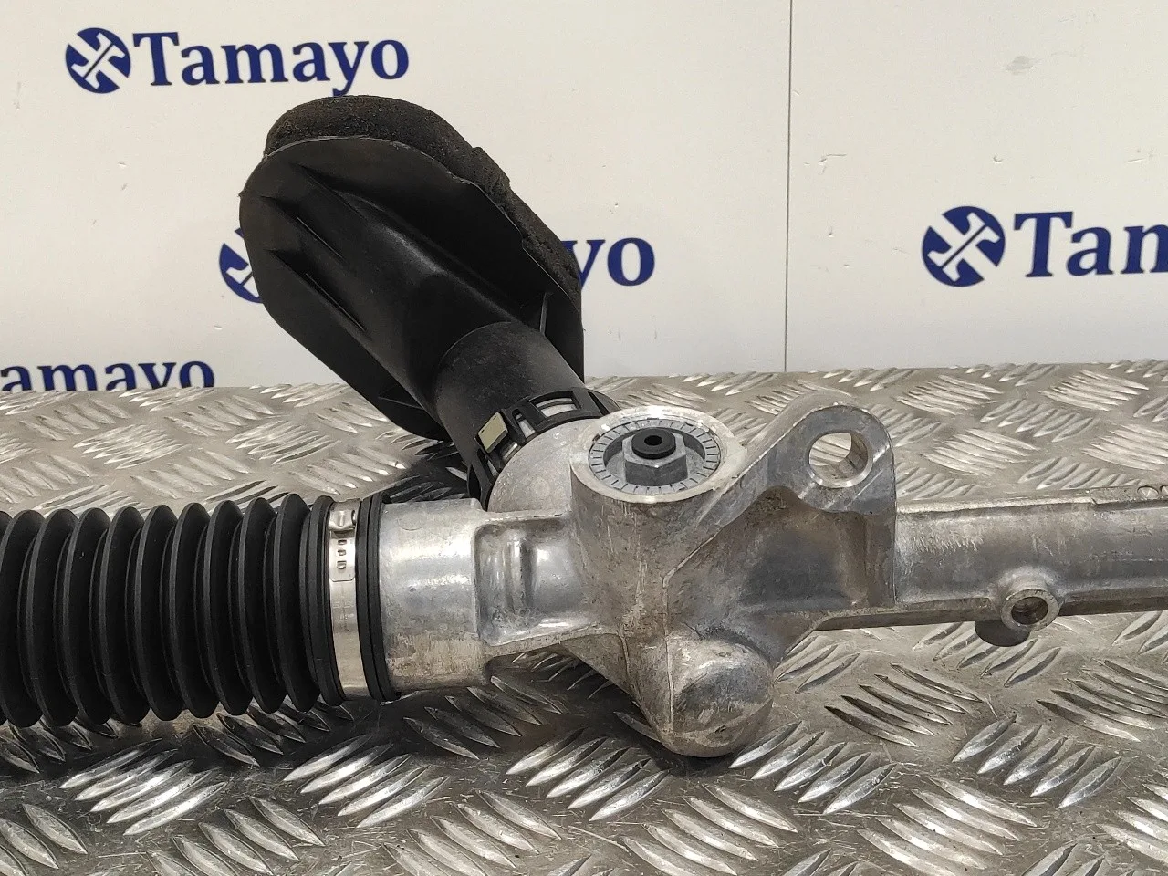 Cremallera Direccion para Mazda 2 Lim. ()