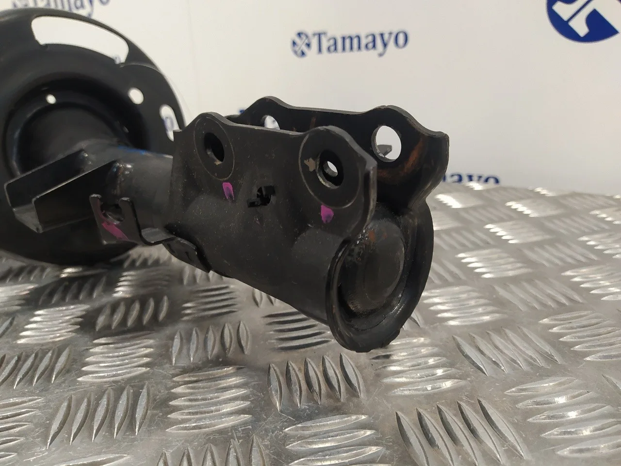 Amortiguador Delantero Derecho para Mazda 2 Lim. ()
