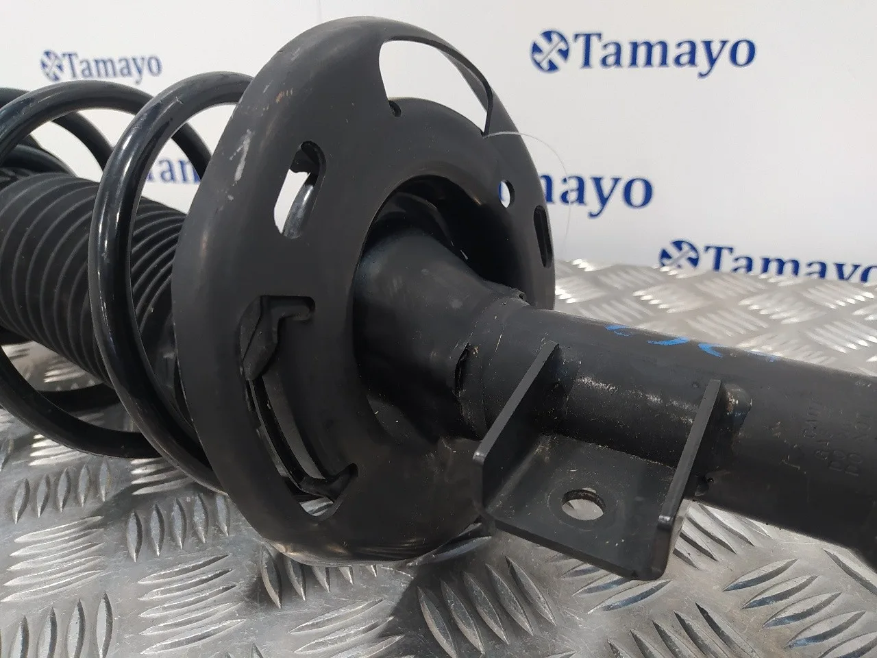 Amortiguador Delantero Derecho para Mazda 2 Lim. ()