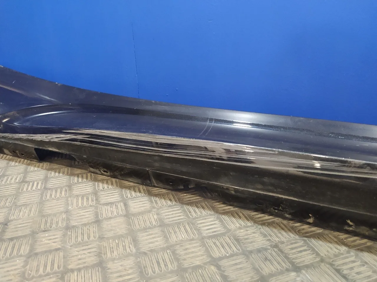 Talonera Derecha para Bmw Serie 1 Lim. (F20/F21)