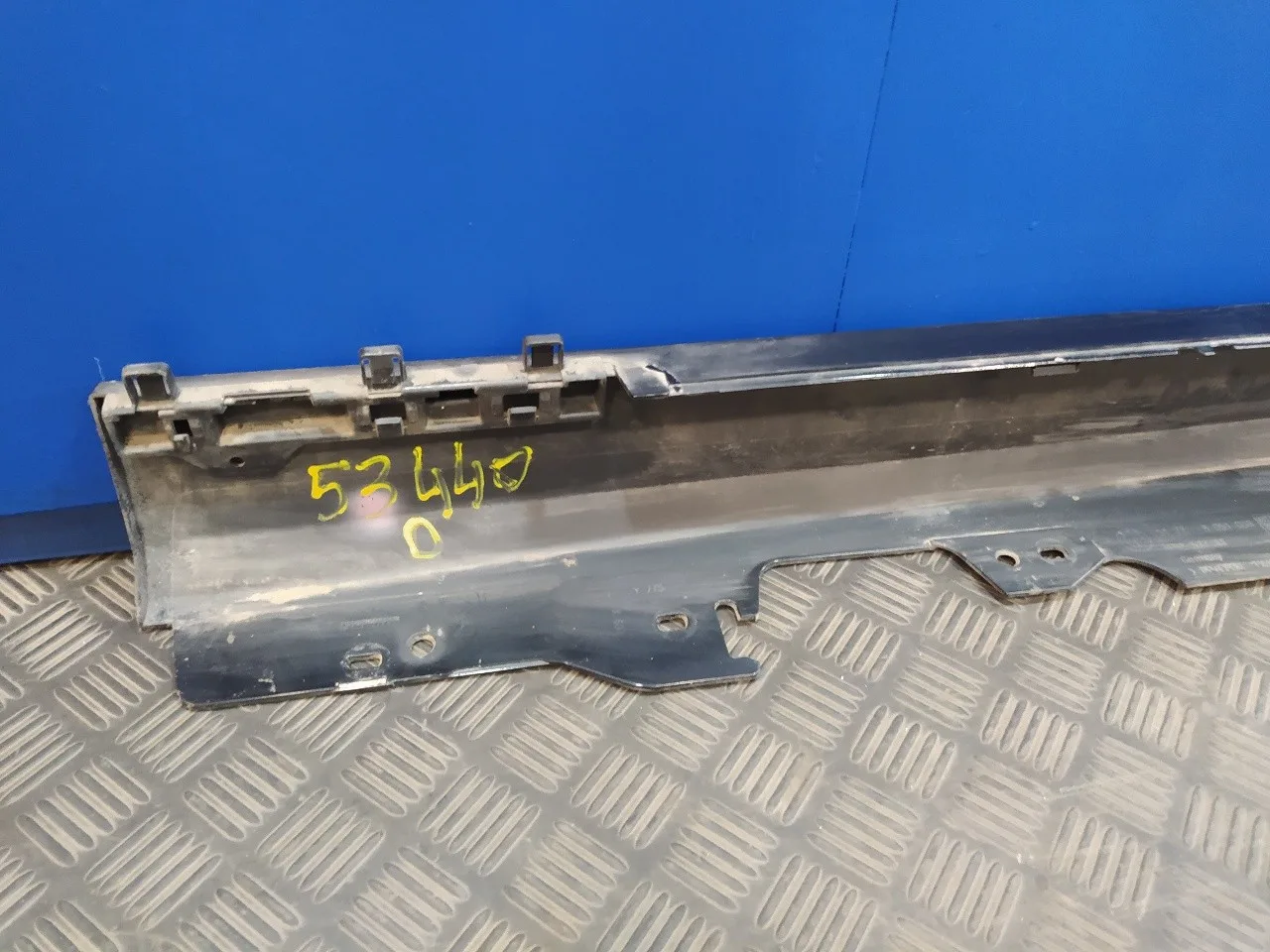 Talonera Derecha para Bmw Serie 1 Lim. (F20/F21)