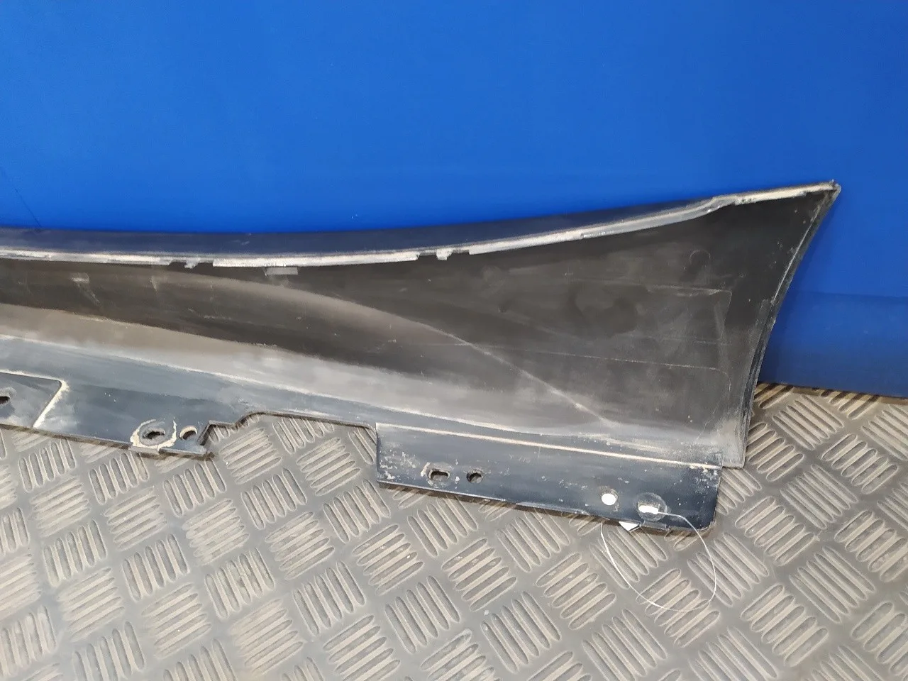 Talonera Derecha para Bmw Serie 1 Lim. (F20/F21)
