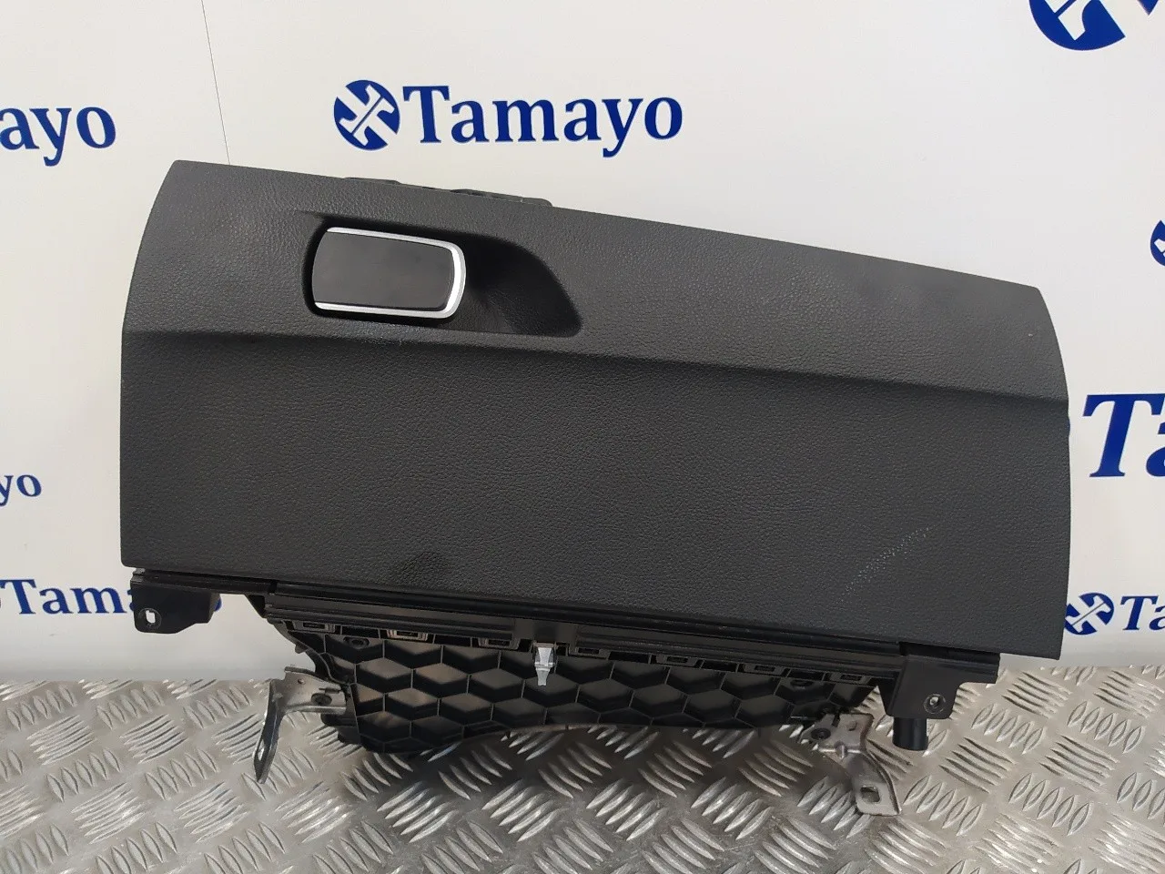 Guantera para Bmw Serie 1 Lim. (F20/F21)