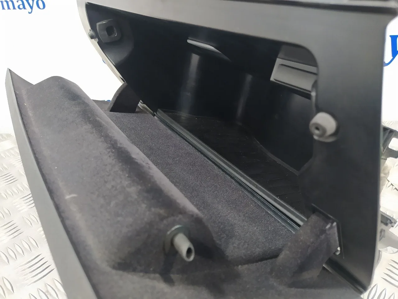 Guantera para Bmw Serie 1 Lim. (F20/F21)