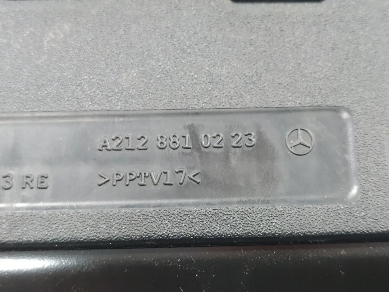 Guantera para Mercedes-Benz Clase E (W212) Lim.