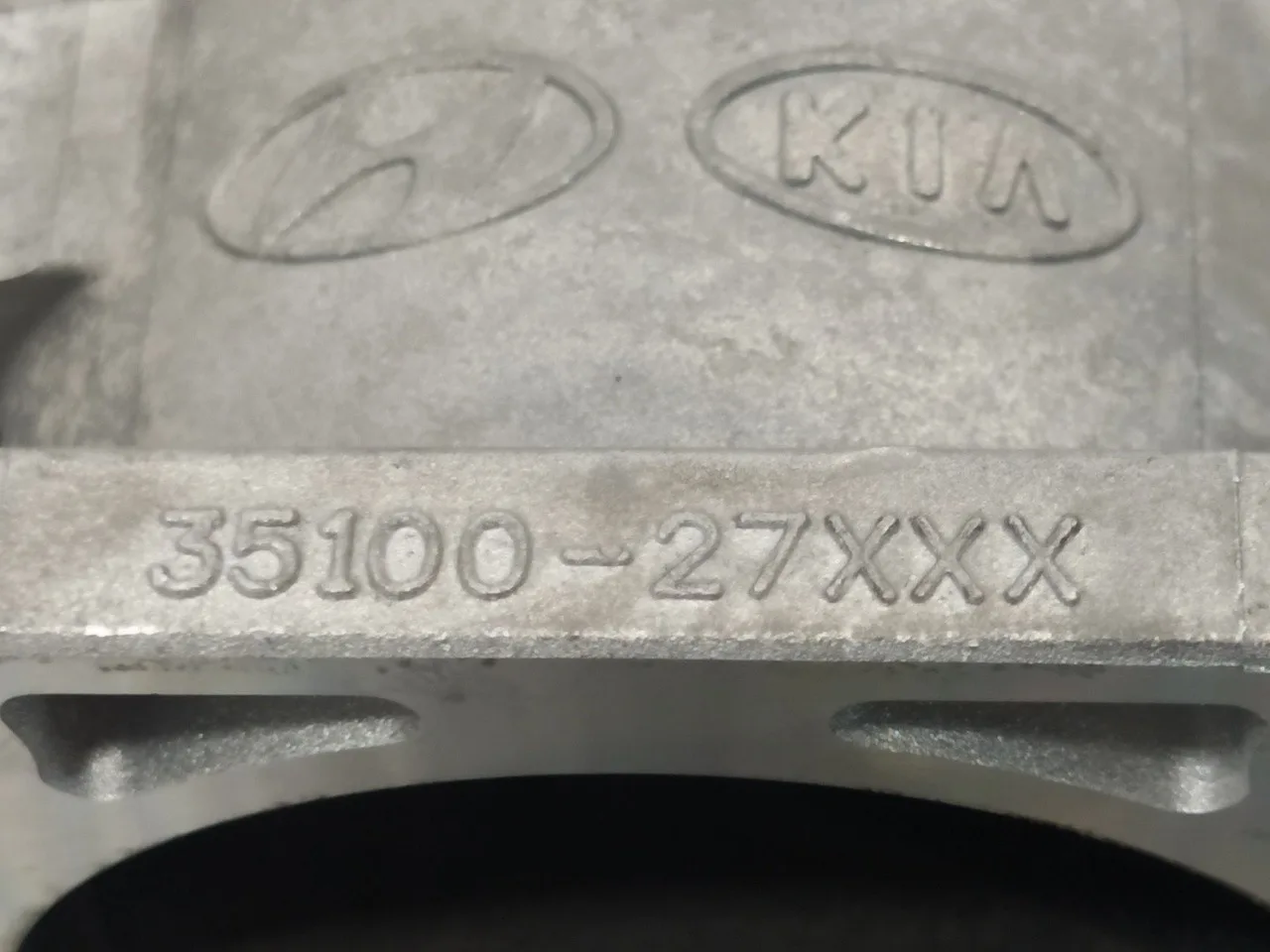 Caja Mariposa para Kia Carens