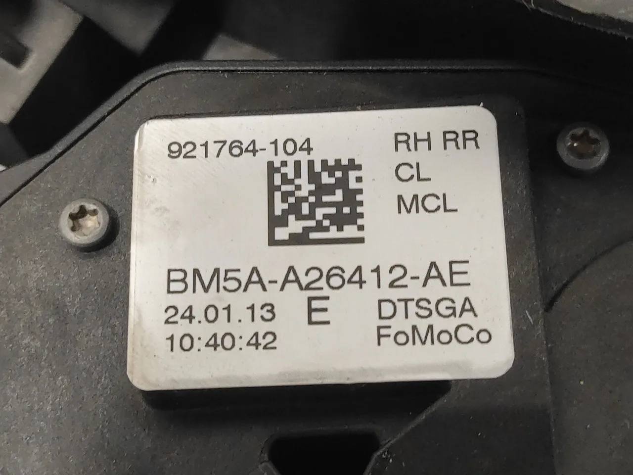 Cerradura Puerta Trasera Derecha para Ford Focus Turn. (Cb8)