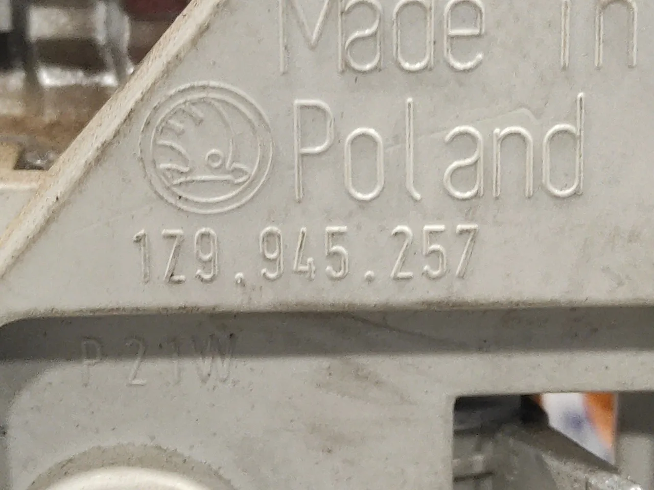 Piloto Trasero Izquierdo para Skoda Octavia Combi (1Z5)