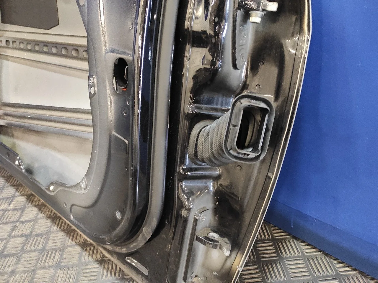 Puerta Delantera Izquierda para Mercedes-Benz Clase E (W212) Lim.