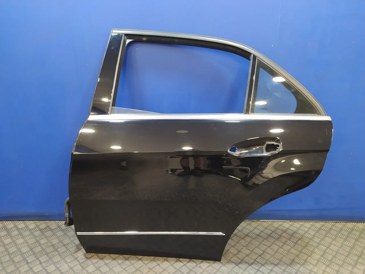 Puerta Trasera Izquierda para Mercedes-Benz Clase E (W212) Lim.