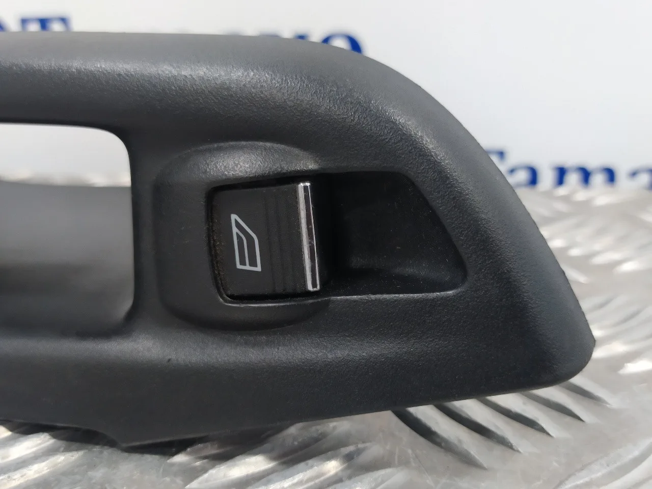 Mando Elevalunas Trasero Derecho para Ford Focus Turn. (Cb8)