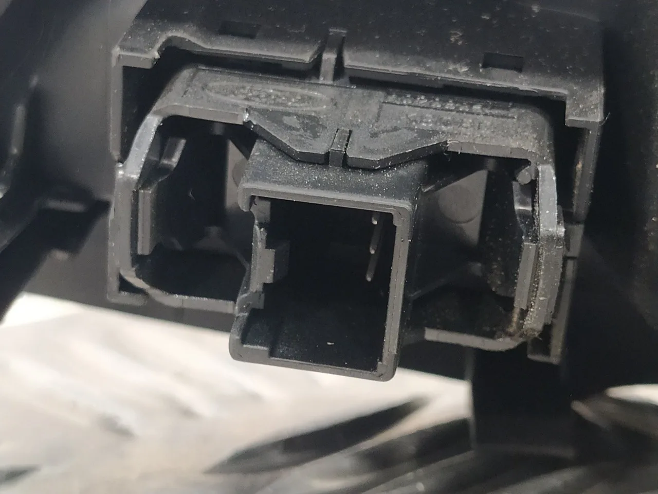 Mando Elevalunas Trasero Derecho para Ford Focus Turn. (Cb8)