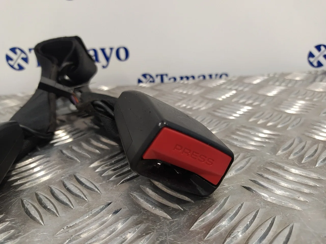 Enganche Cinturon Trasero Central para Bmw Serie 1 Lim. (F20/F21)