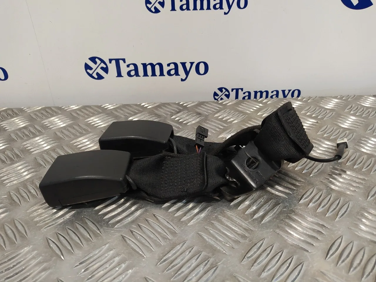 Enganche Cinturon Trasero Central para Bmw Serie 1 Lim. (F20/F21)