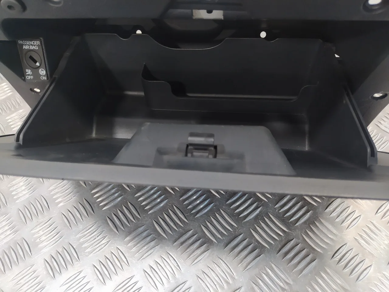 Guantera para Seat Ibiza (6J5)