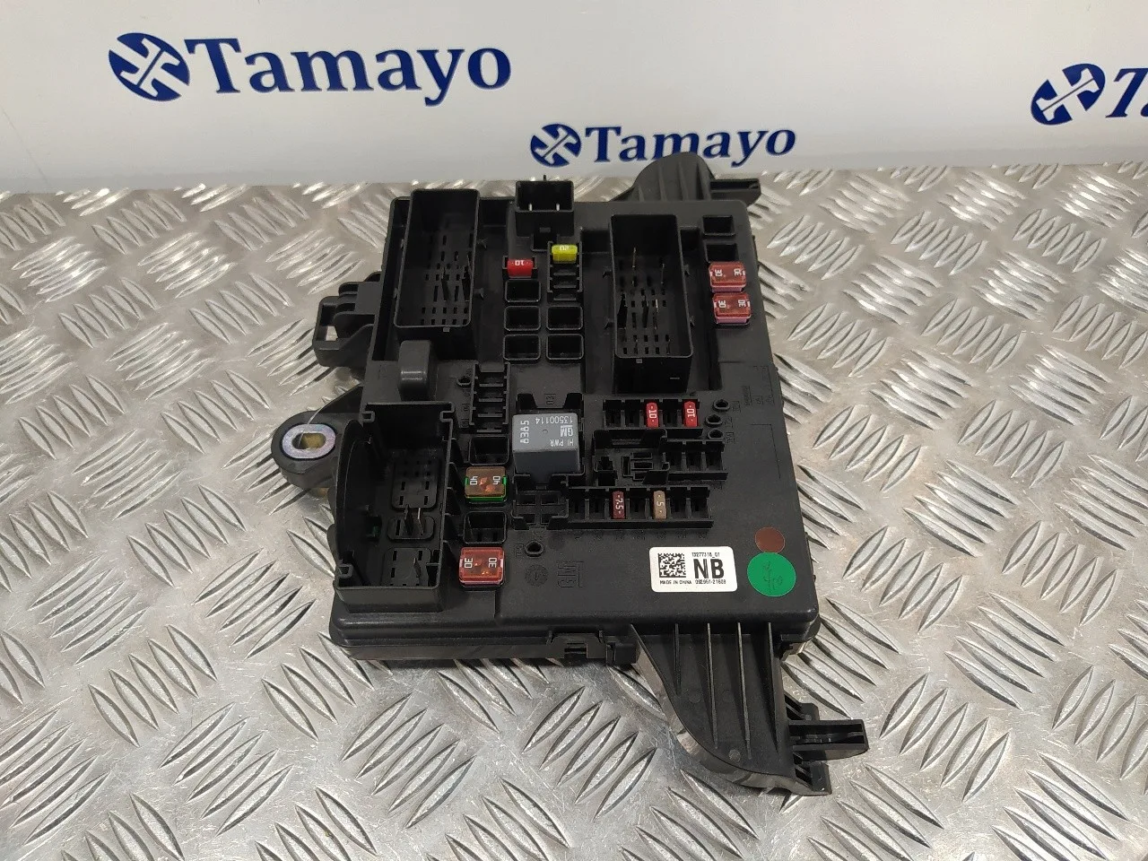 Caja Reles / Fusibles para Opel Insignia Sports Tourer