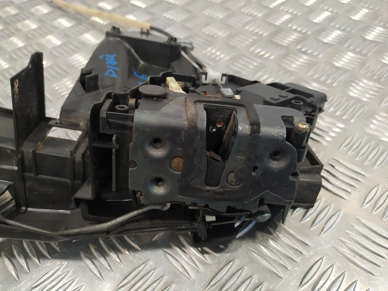 Cerradura Puerta Delantera Izquierda para Ford Focus Lim. (Cb4)