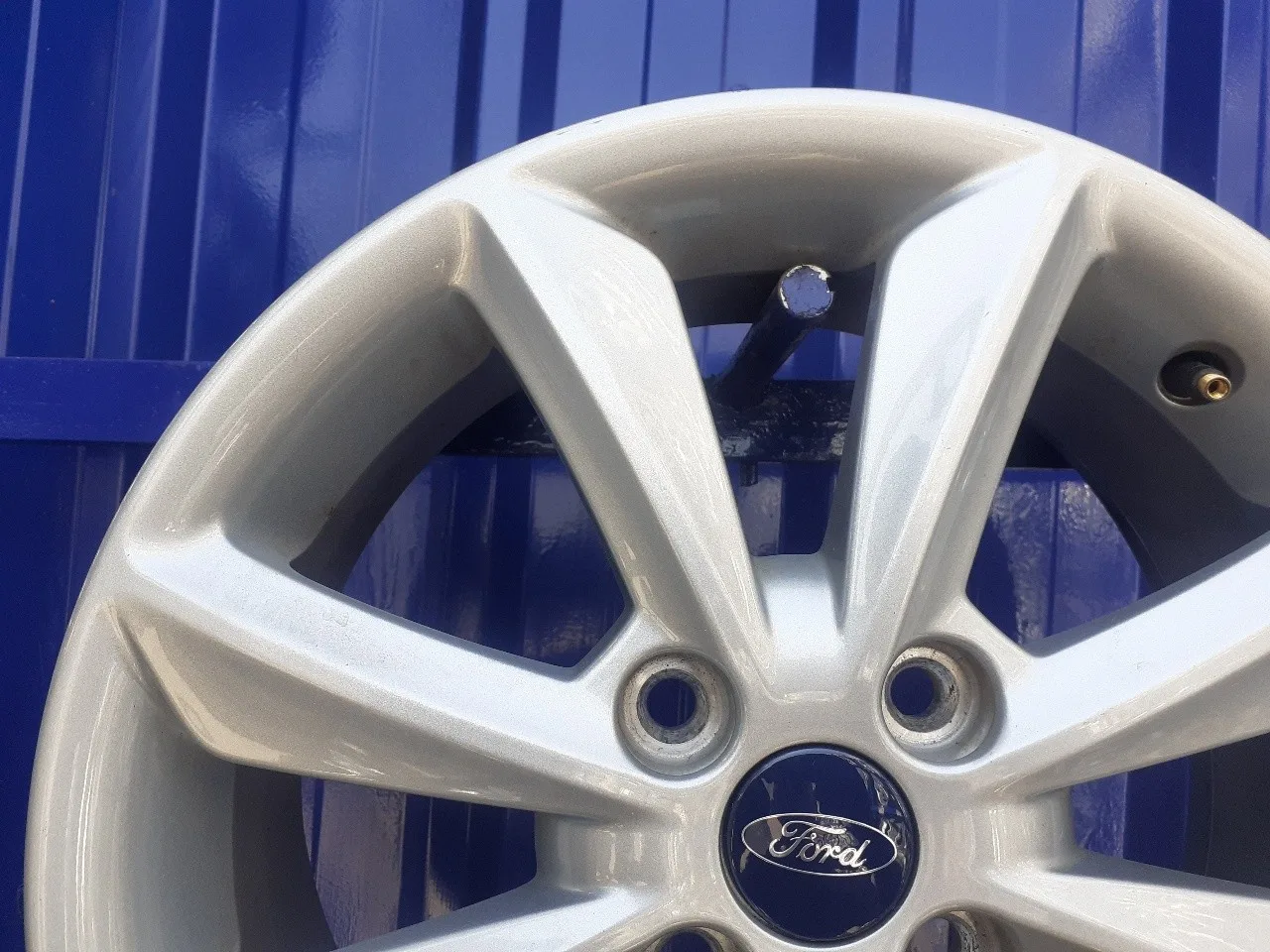 Llanta para Ford Fiesta (Ce1)