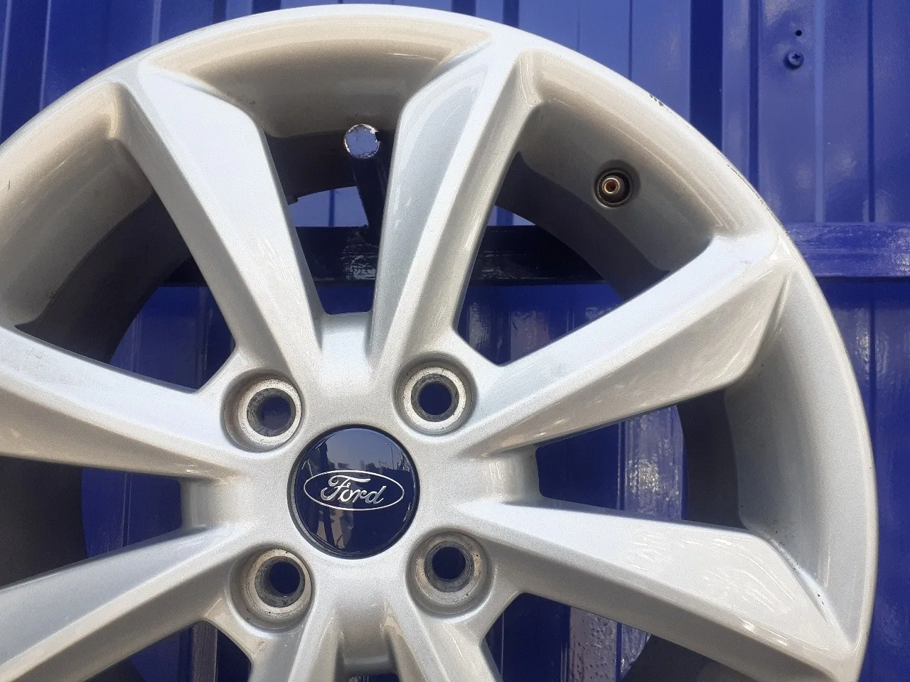 Llanta para Ford Fiesta (Ce1)
