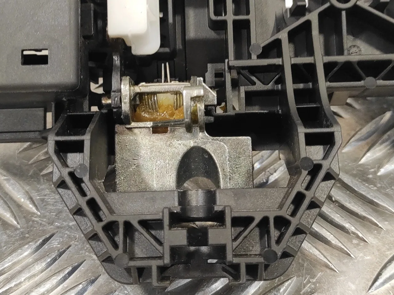 Maneta Exterior Delantera Izquierda para Mercedes-Benz Clase E (W212) Lim.