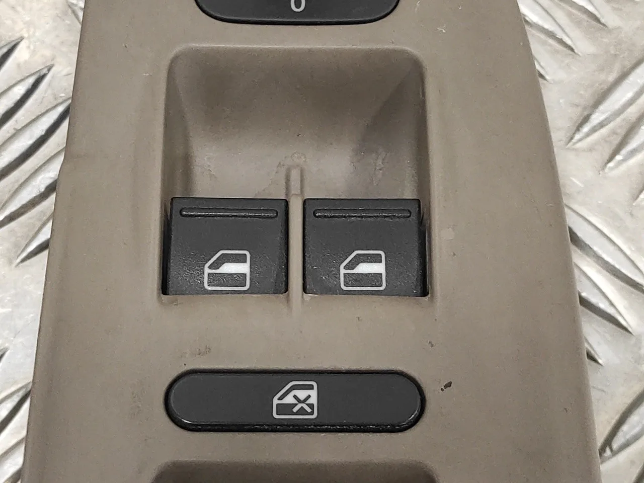 Mando Elevalunas Delantero Izquierdo para Volkswagen Passat Variant (3C5)