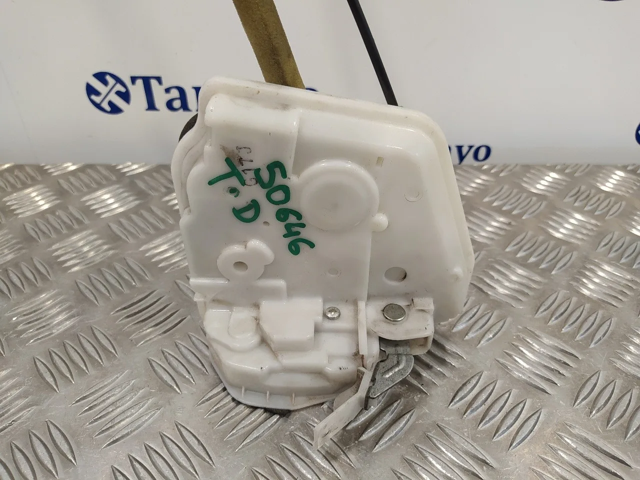 Cerradura Puerta Trasera Derecha para Mazda 3 Lim. (Bl)