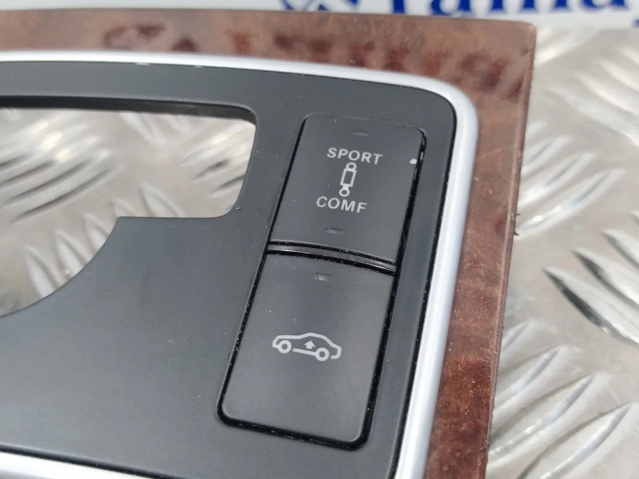 Moldura para Mercedes-Benz Clase E (W212) Lim.