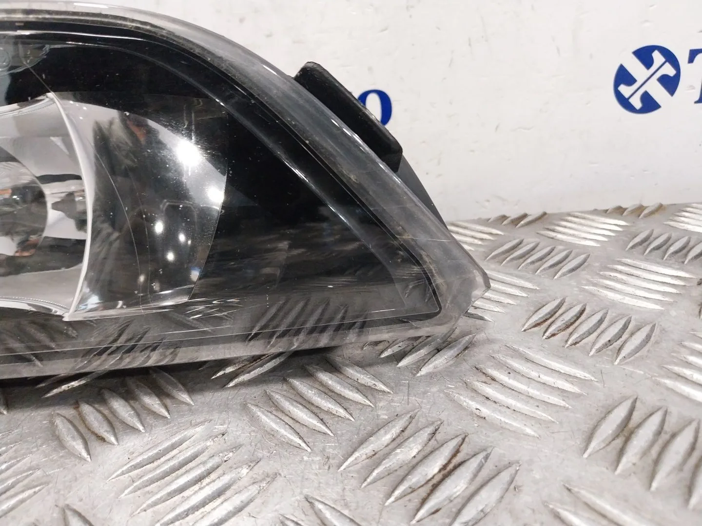 Faro Antiniebla Izquierdo para Skoda Fabia