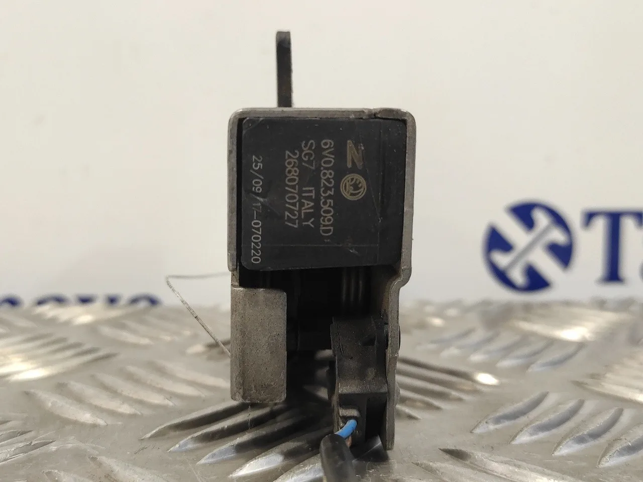 Cerradura Capot para Skoda Fabia
