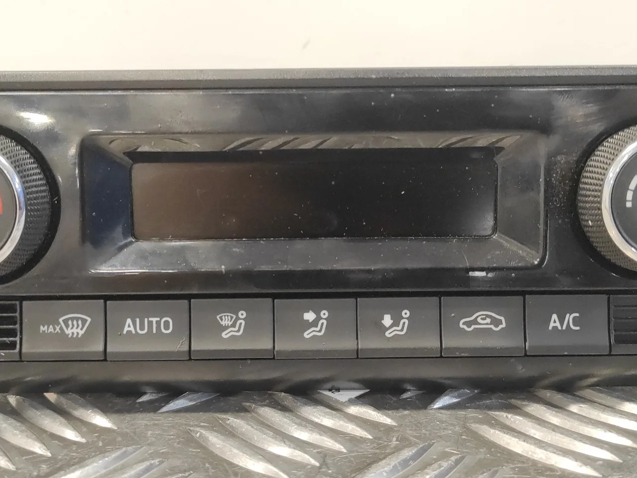 Mando Climatizador para Skoda Fabia