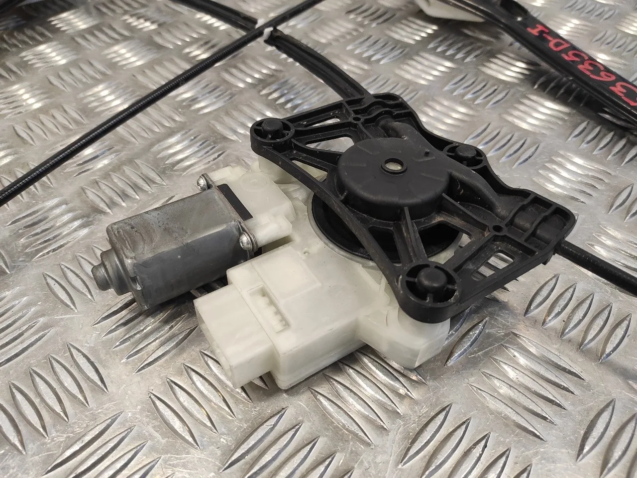 Elevalunas Delantero Izquierdo para Skoda Fabia