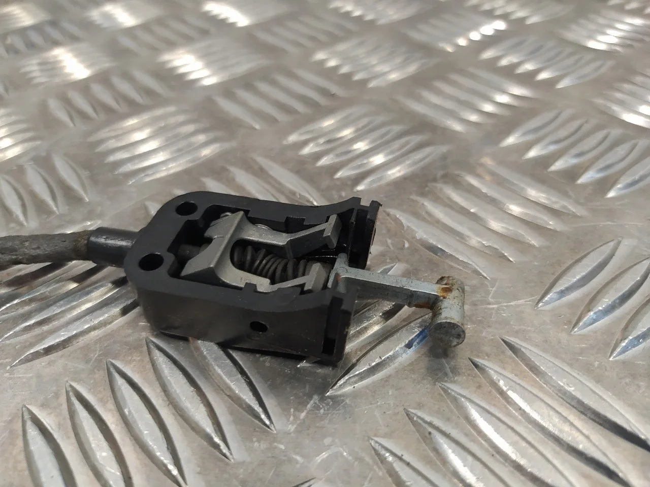 Cerradura Puerta Delantera Izquierda para Volkswagen Polo (6C1)