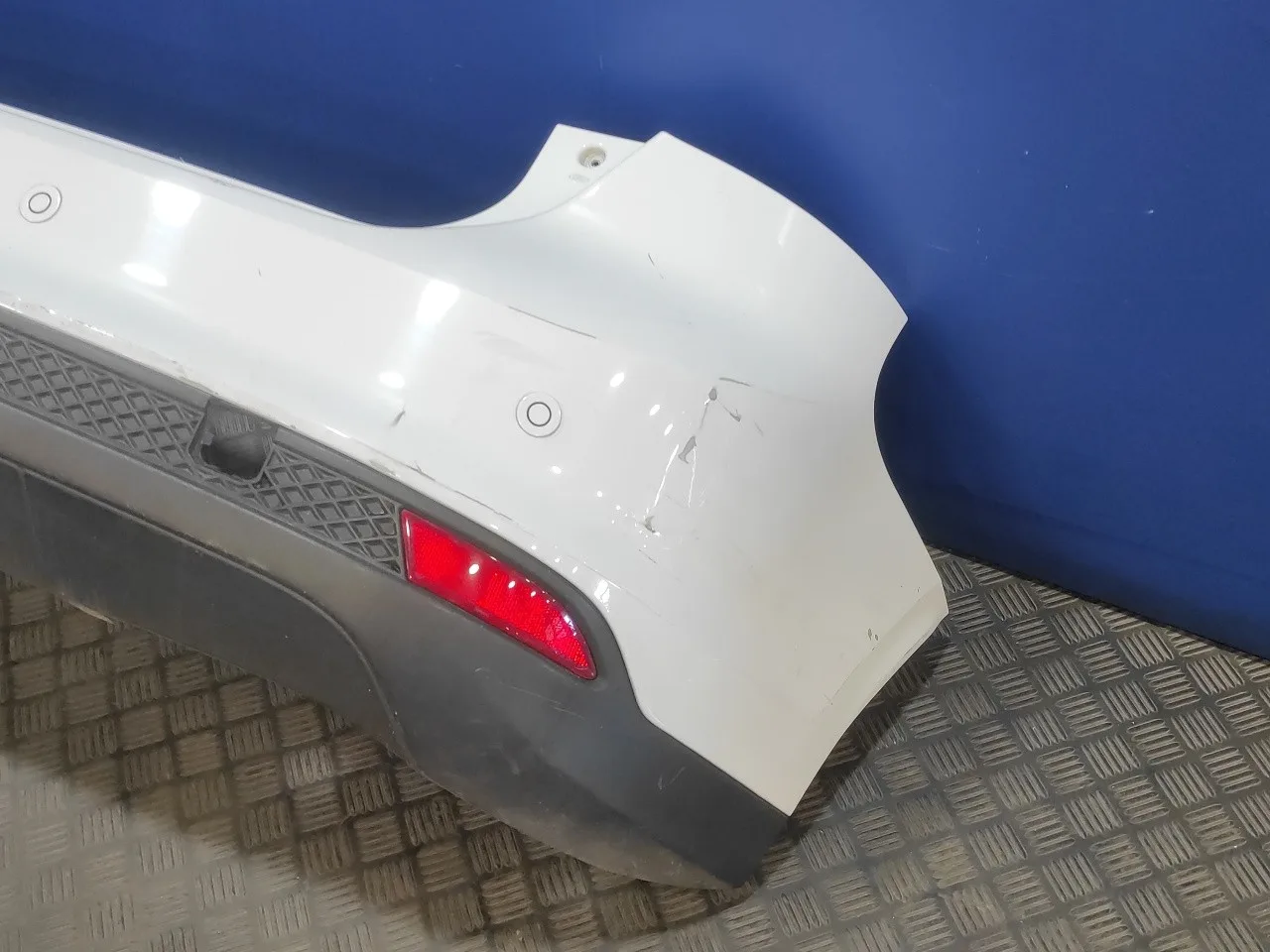 Paragolpes Trasero para Ford Focus Turn.