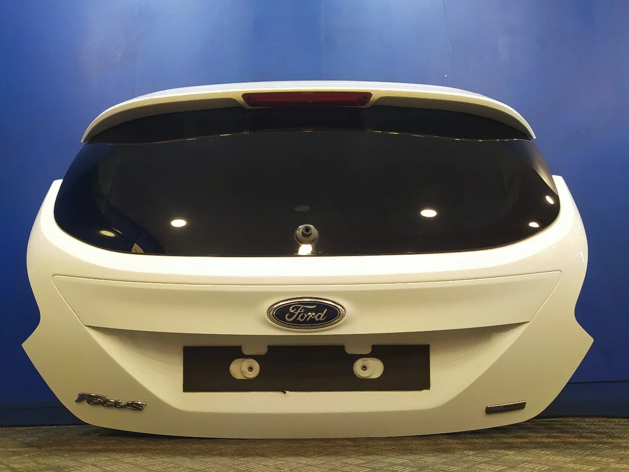 Porton Trasero para Ford Focus Turn.
