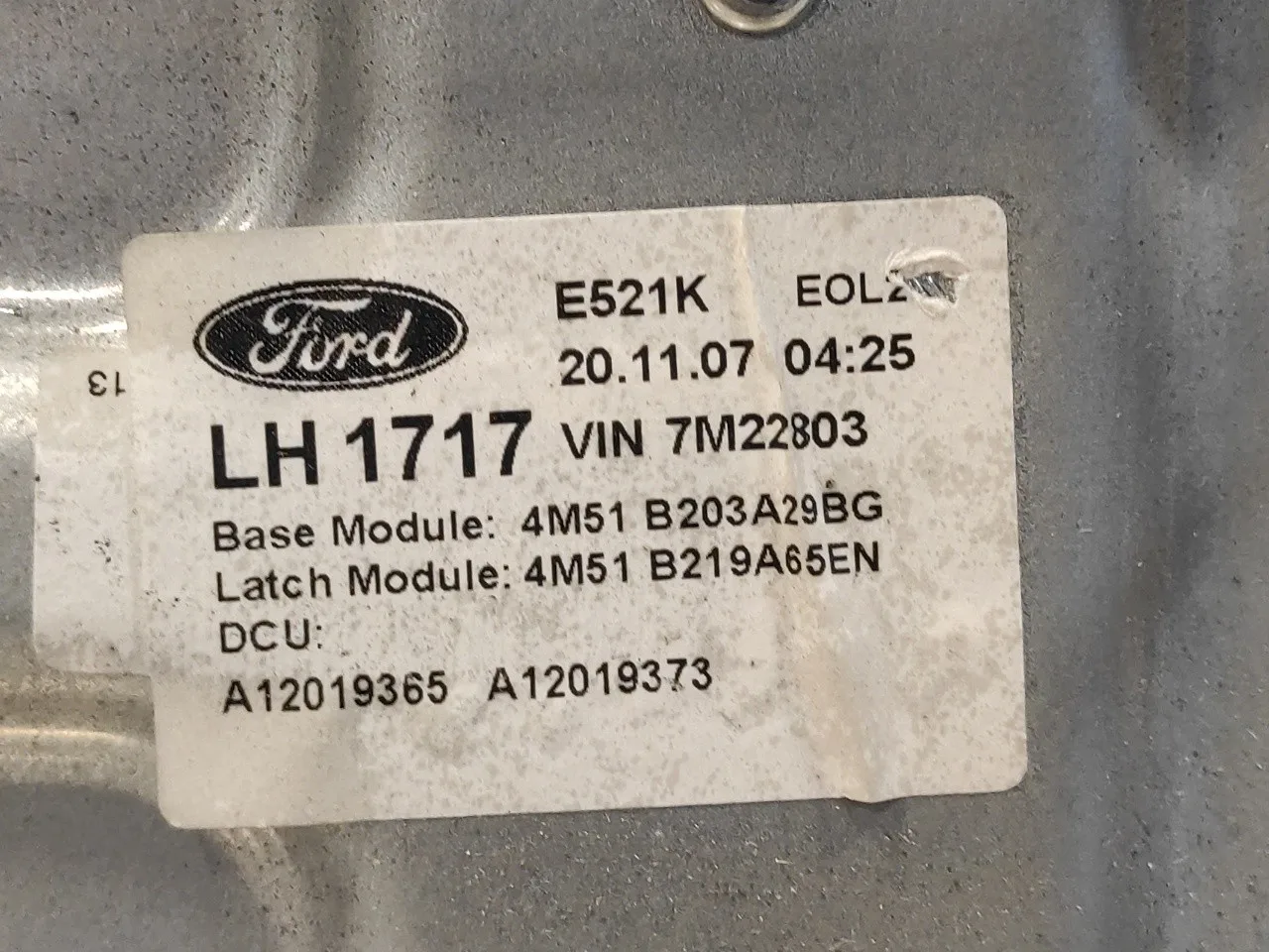 Elevalunas Delantero Izquierdo para Ford Focus Berlina (Cap)