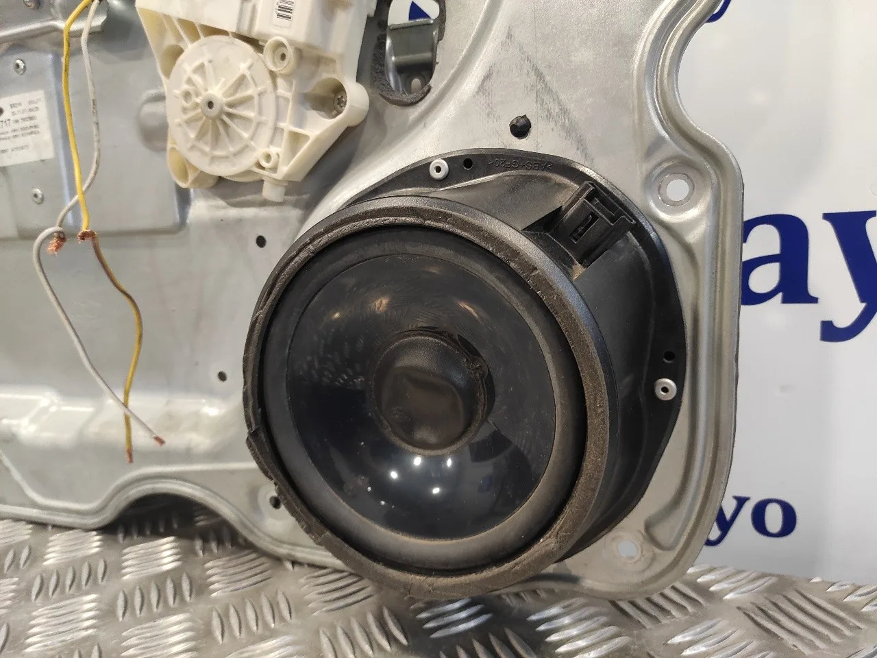Elevalunas Delantero Izquierdo para Ford Focus Berlina (Cap)