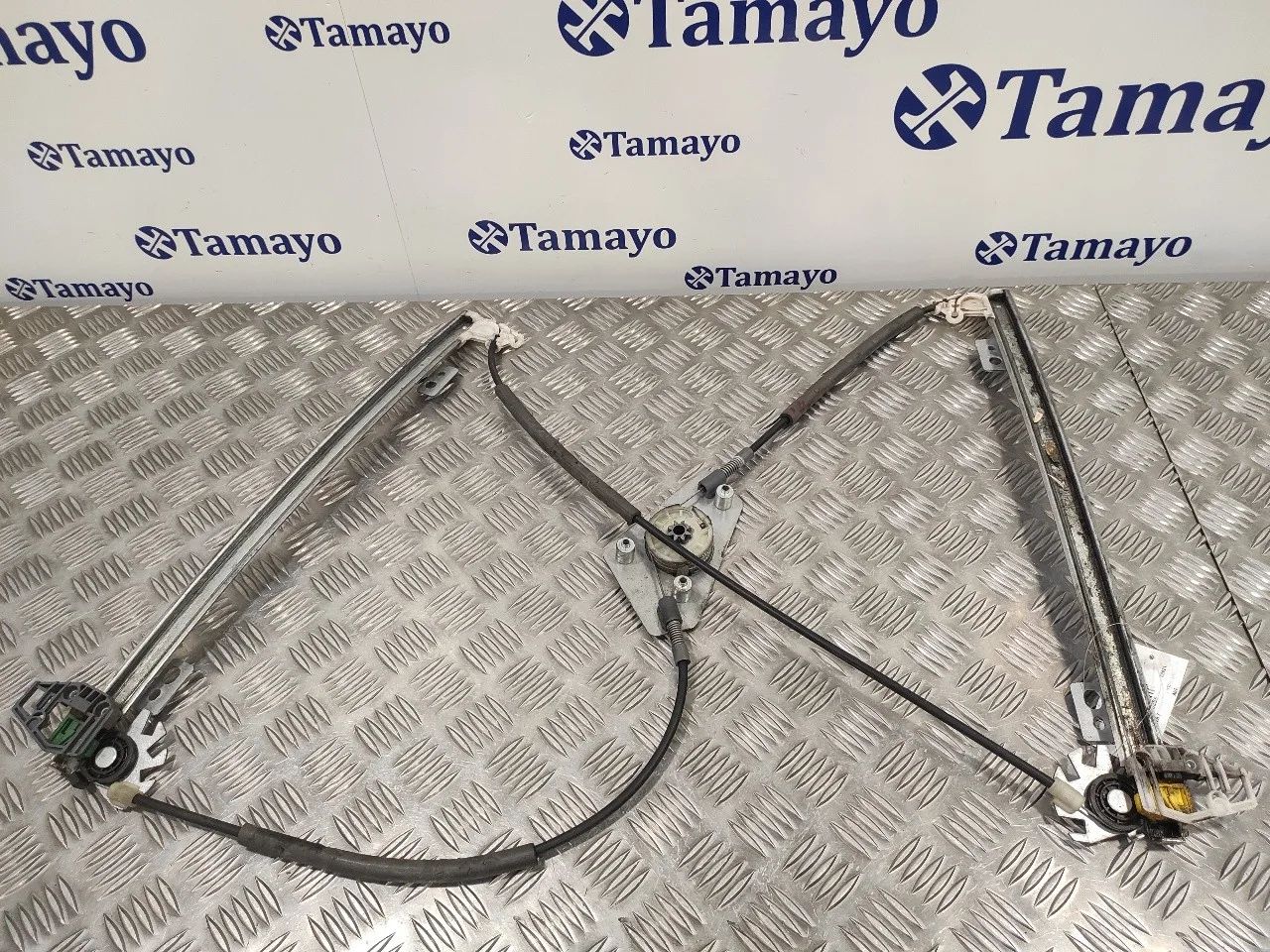 Elevalunas Delantero Izquierdo para Ford Fiesta (Cbk)