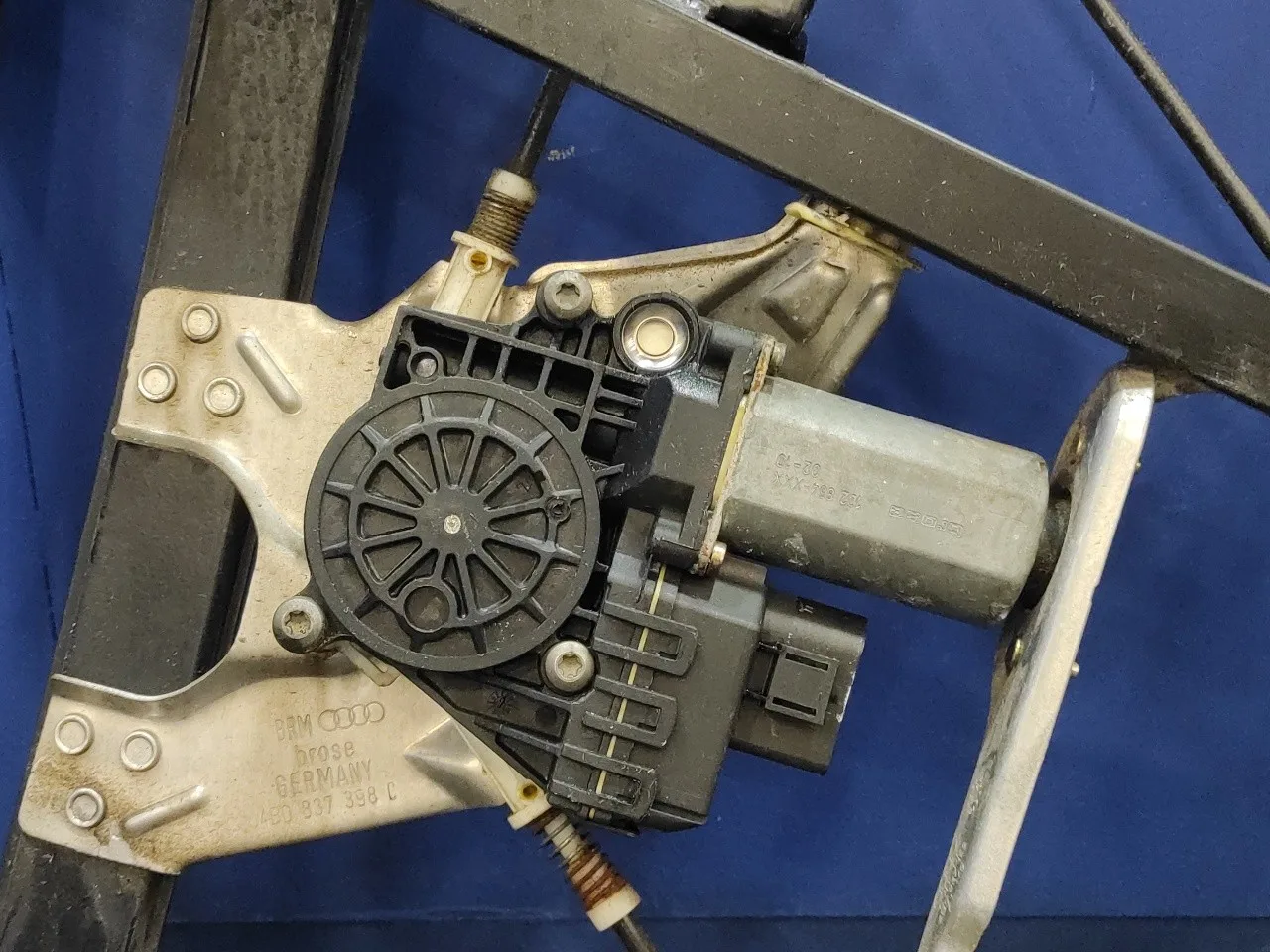 Elevalunas Delantero Derecho para Audi A6 Allroad Quattro