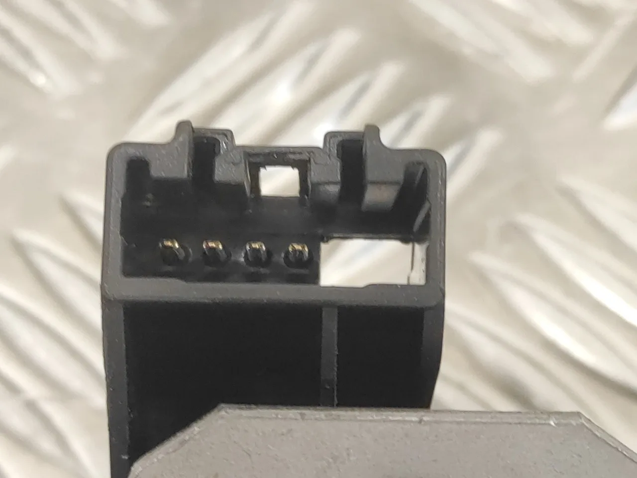 Cerradura Maletero / Porton para Ford Focus Turn.