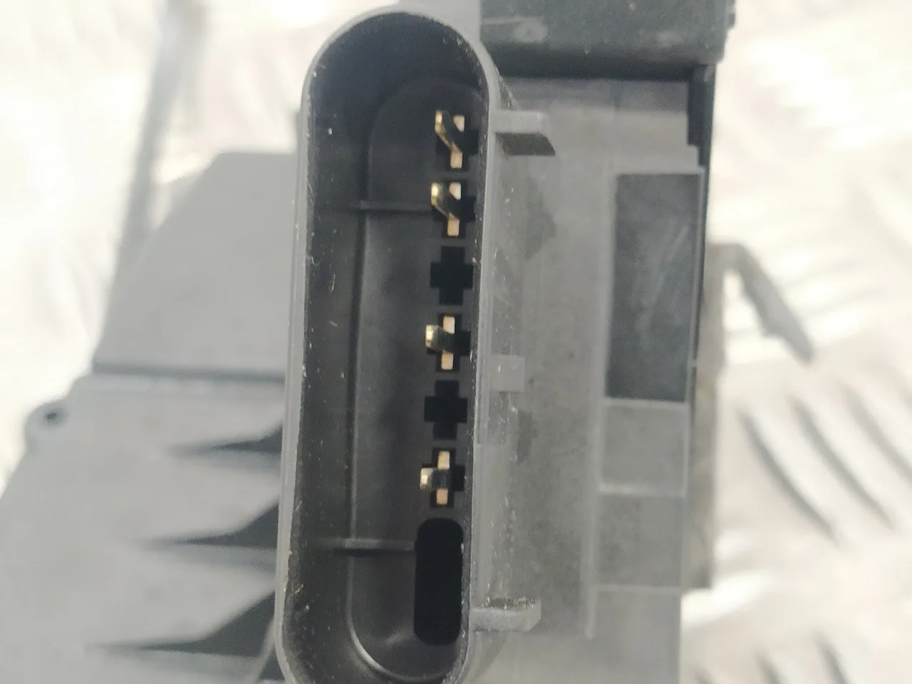 Cerradura Puerta Delantera Derecha para Ford Focus Turn.