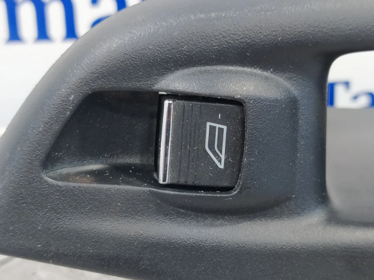 Mando Elevalunas Trasero Izquierdo para Ford Focus Turn.