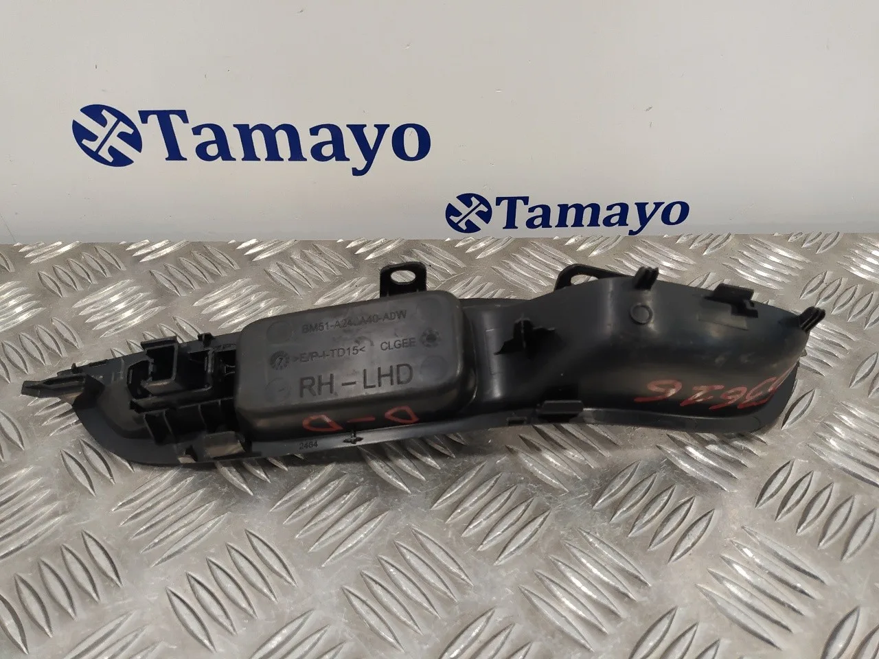 Mando Elevalunas Delantero Derecho para Ford Focus Turn.