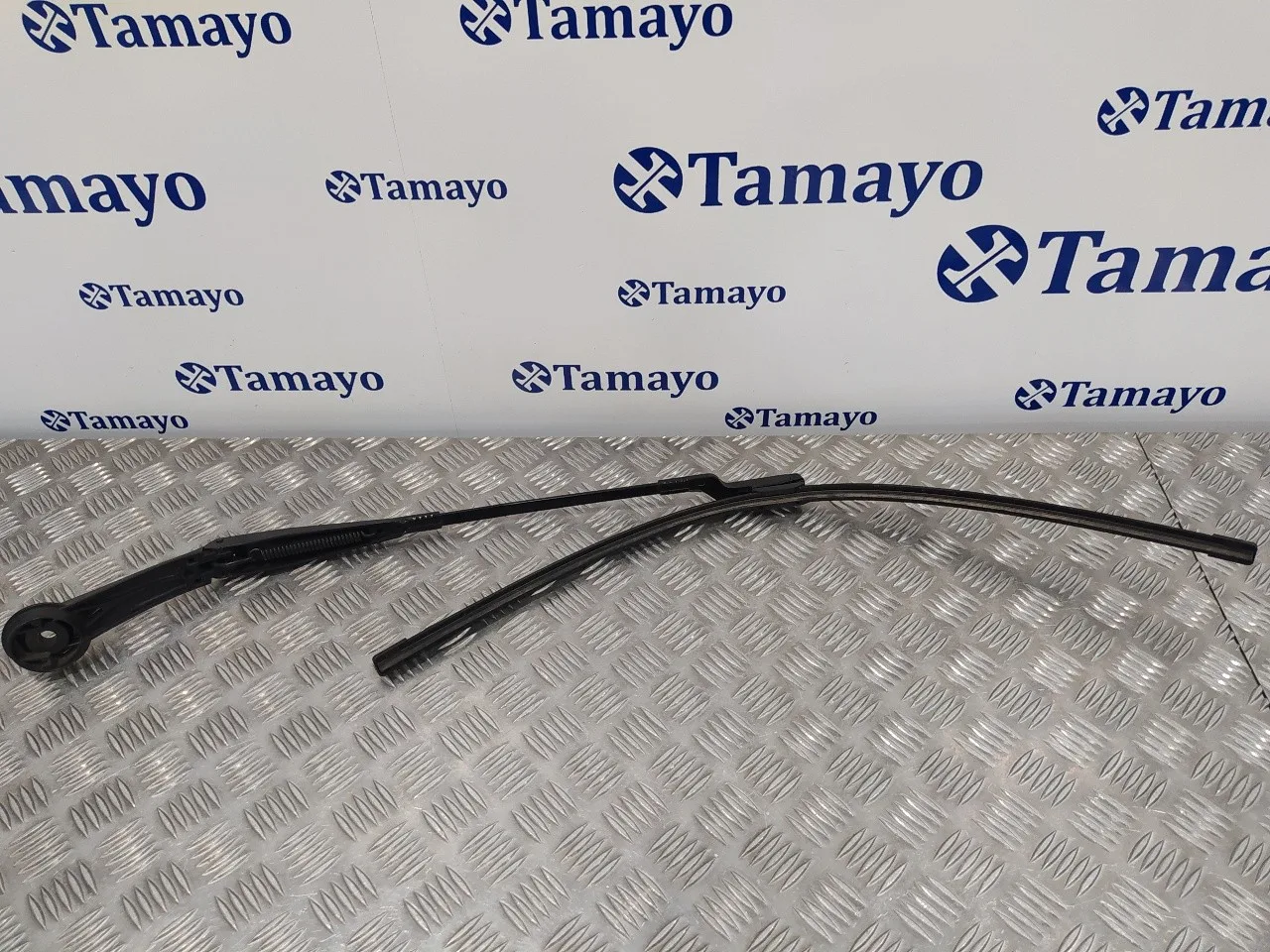 Brazo Limpia Delantero Izquierdo para Ford Focus Turn.