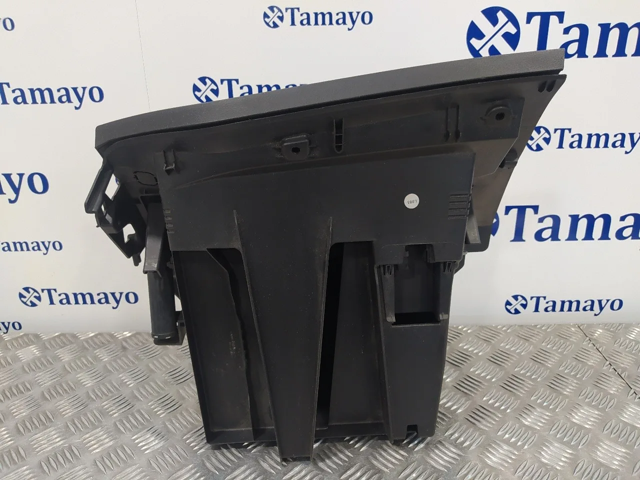 Guantera para Ford Focus Turn.