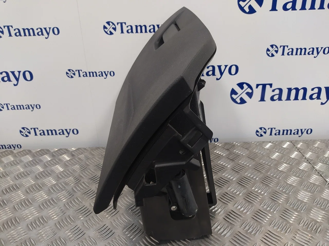 Guantera para Ford Focus Turn.